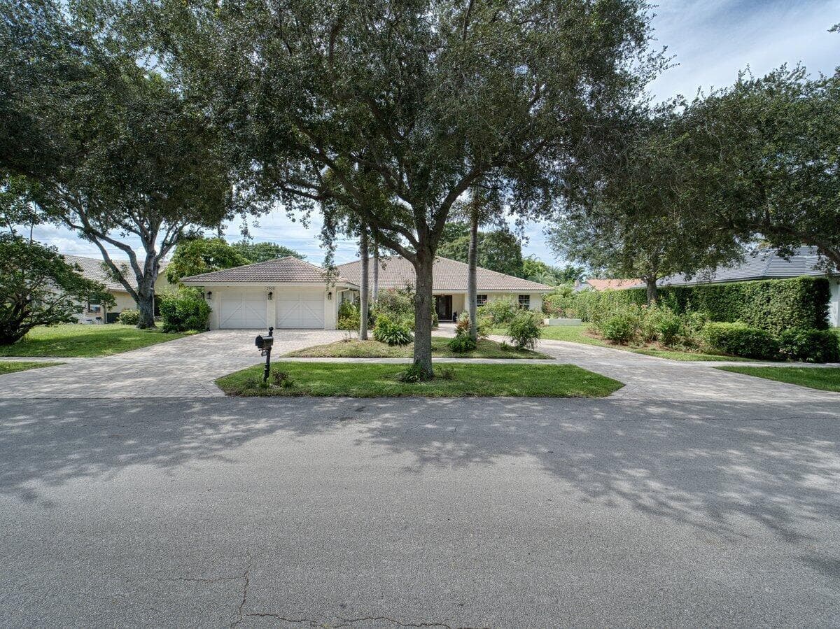 2908 Banyan Blvd Circle NW, Boca Raton, FL 33431 photo 2