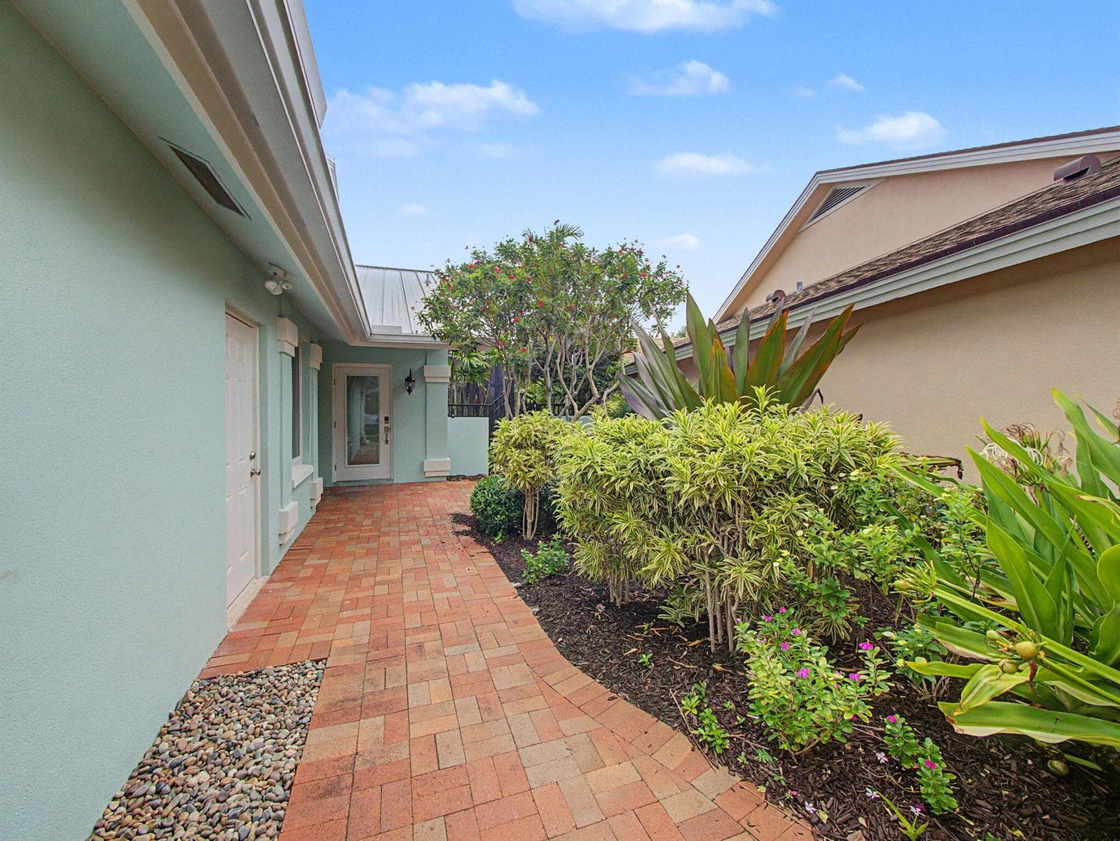 303 LEEWARD Drive, Jupiter, FL 33477 photo 2