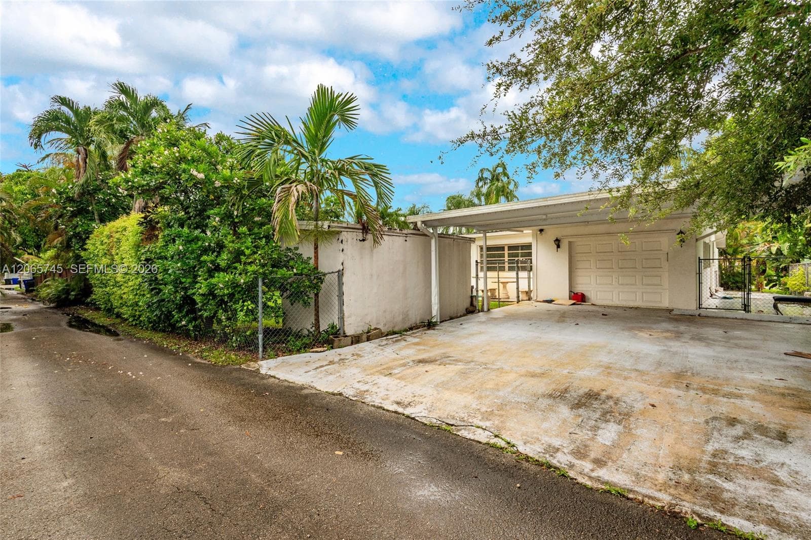 5013 Arthur St, Hollywood, FL 33021 photo 3