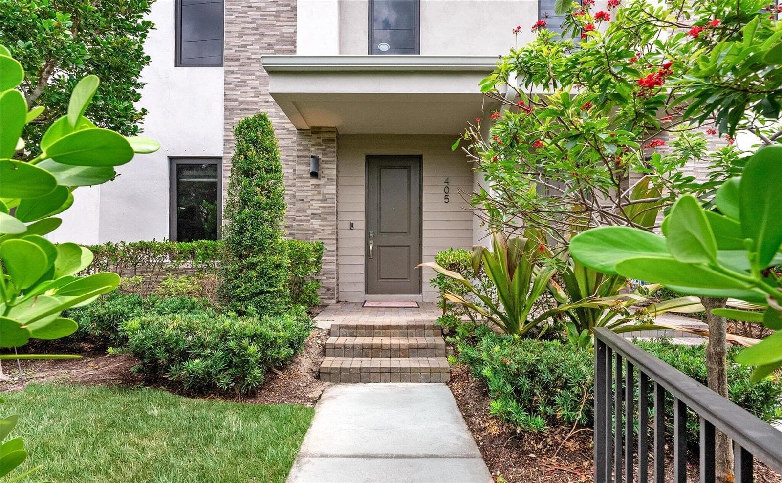 405 NW 17th Street, Fort Lauderdale, FL 33311 photo 2