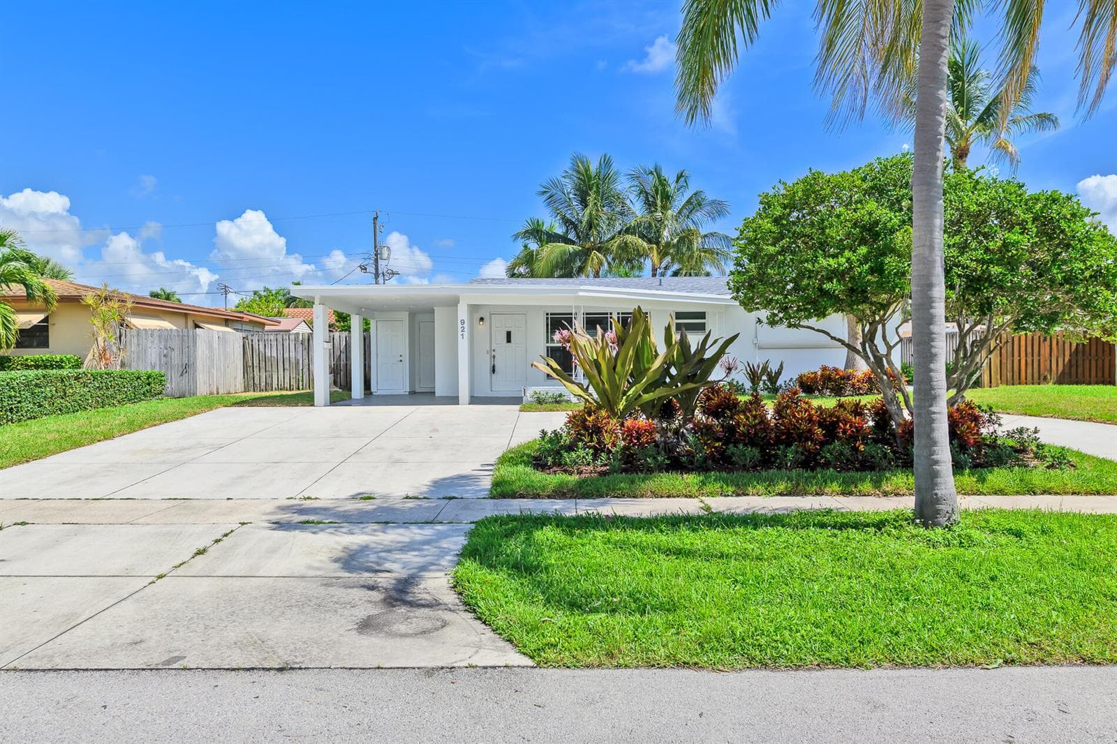 921 SE 15th Court, Deerfield Beach, FL 33441 photo 3