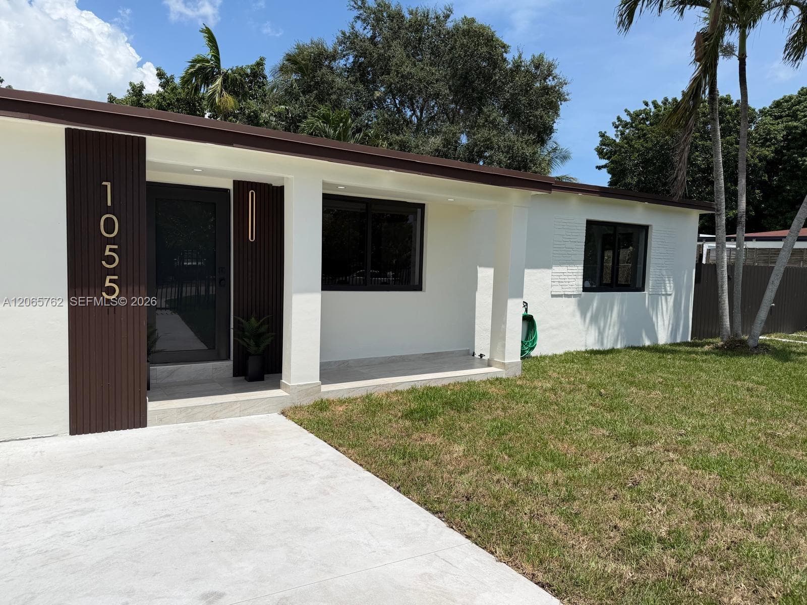 1055 NW 143rd St, Miami, FL 33168