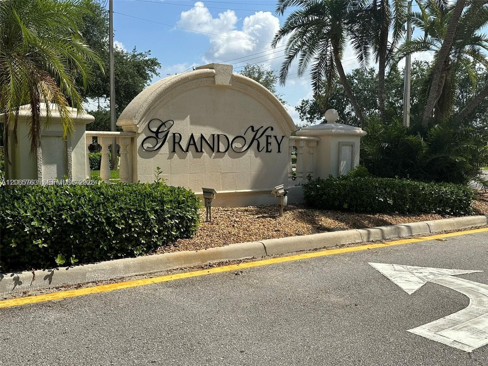 2624 SW 188th Ave, Miramar, FL 33029 photo 4