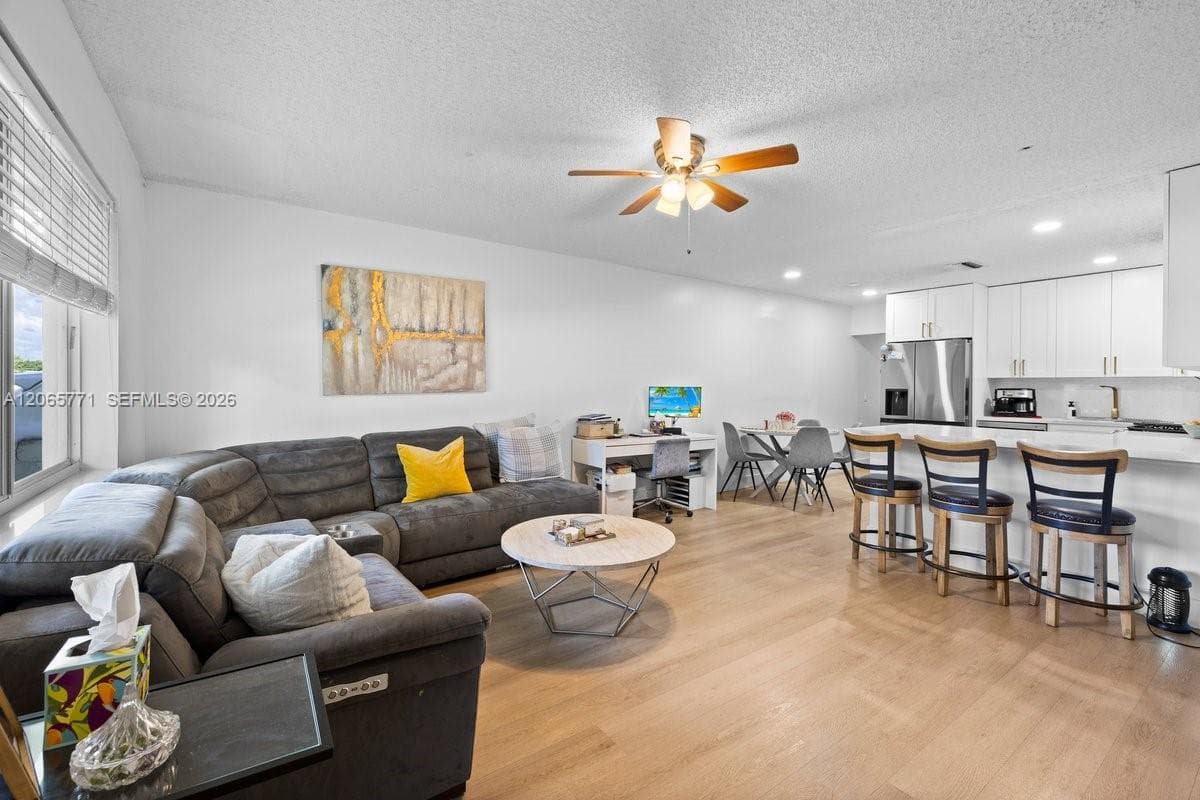 8921 NW 26th Pl, Sunrise, FL 33322 photo 4