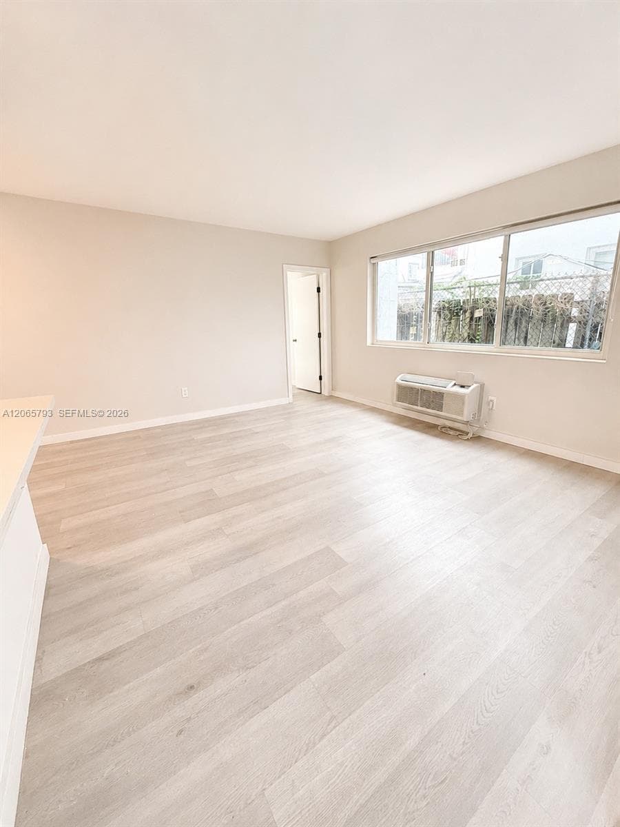 1535 Michigan Ave # 6, Miami Beach, FL 33139 photo 3