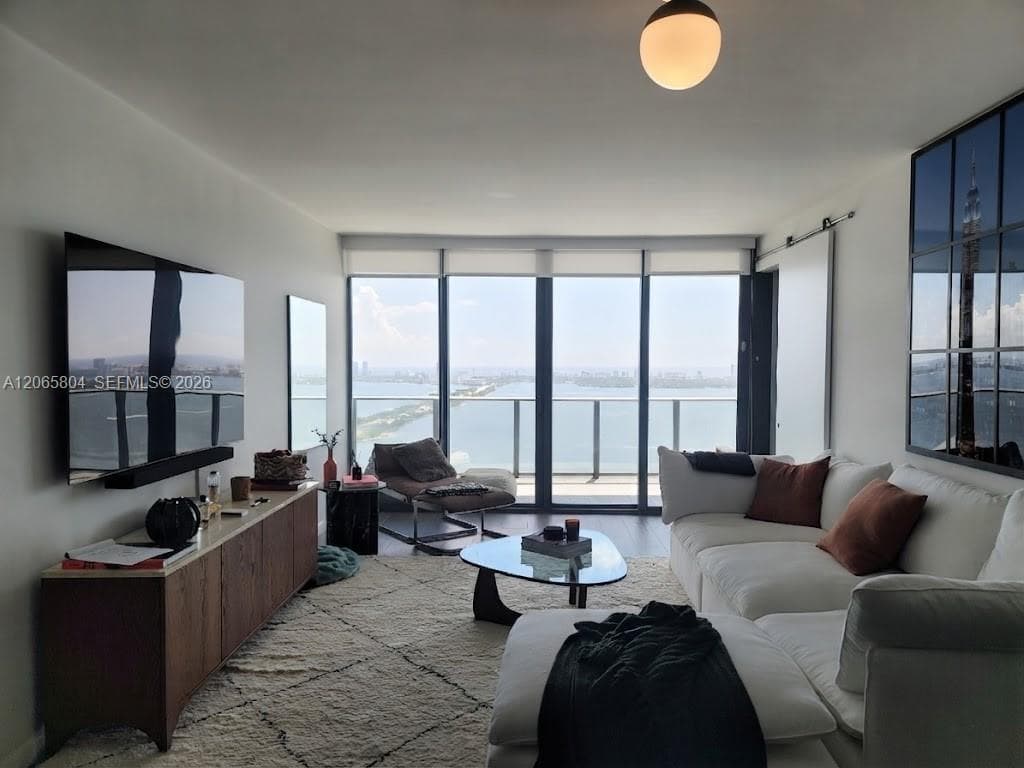 3131 NE 7th Ave # 4404, Miami, FL 33137 photo 3