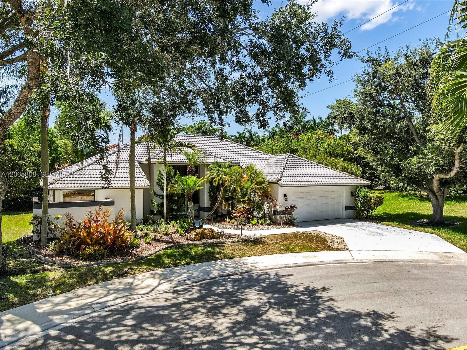 1097 Smoke Tree Ct, Weston, FL 33326 photo 4