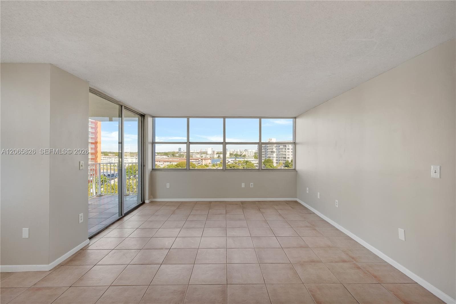 1300 NE Miami Gardens Dr # 714E, Miami, FL 33179 photo 3