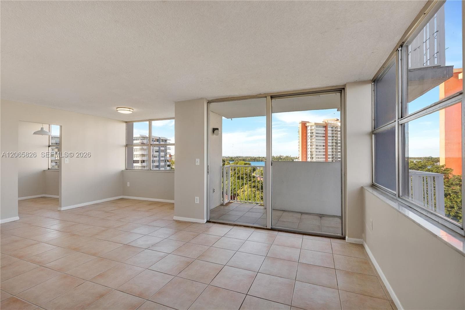 1300 NE Miami Gardens Dr # 714E, Miami, FL 33179 photo 5