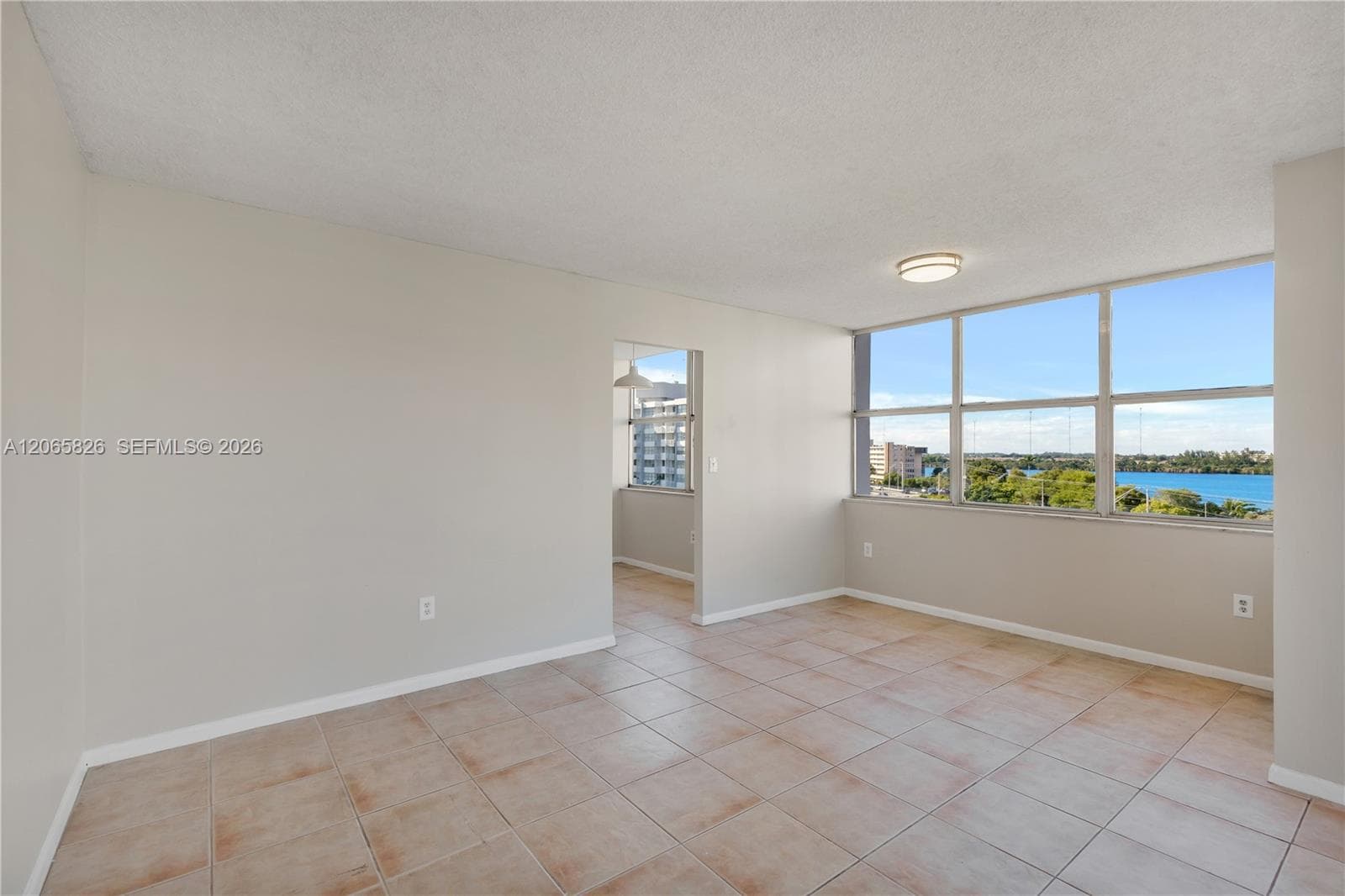 1300 NE Miami Gardens Dr # 714E, Miami, FL 33179 photo 4