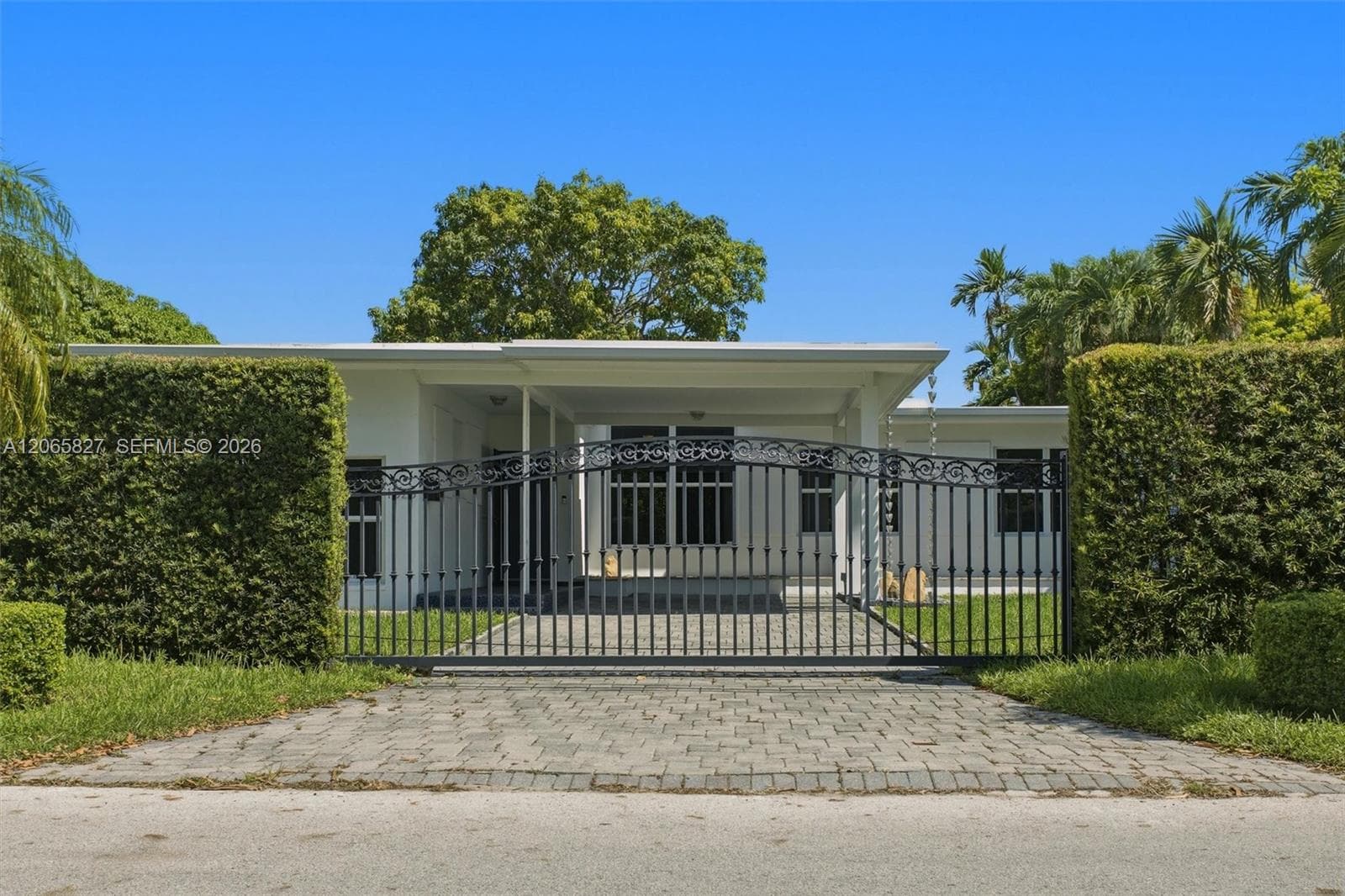 1525 Calais Dr, Miami Beach, FL 33141 photo 2
