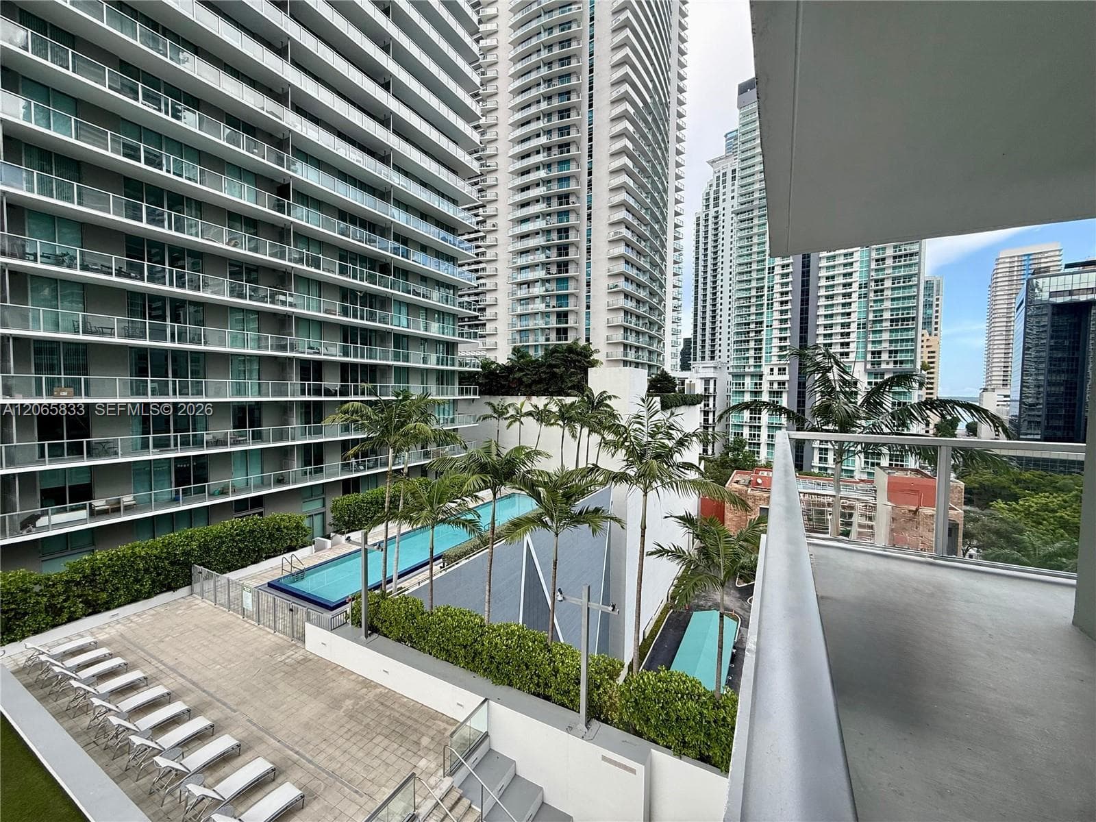 79 SW 12th St # 1207-S, Miami, FL 33130