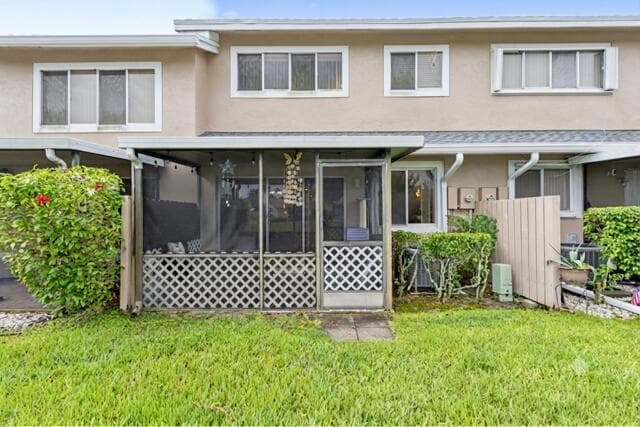 2269 DISCOVERY Circle W, Deerfield Beach, FL 33442 photo 5