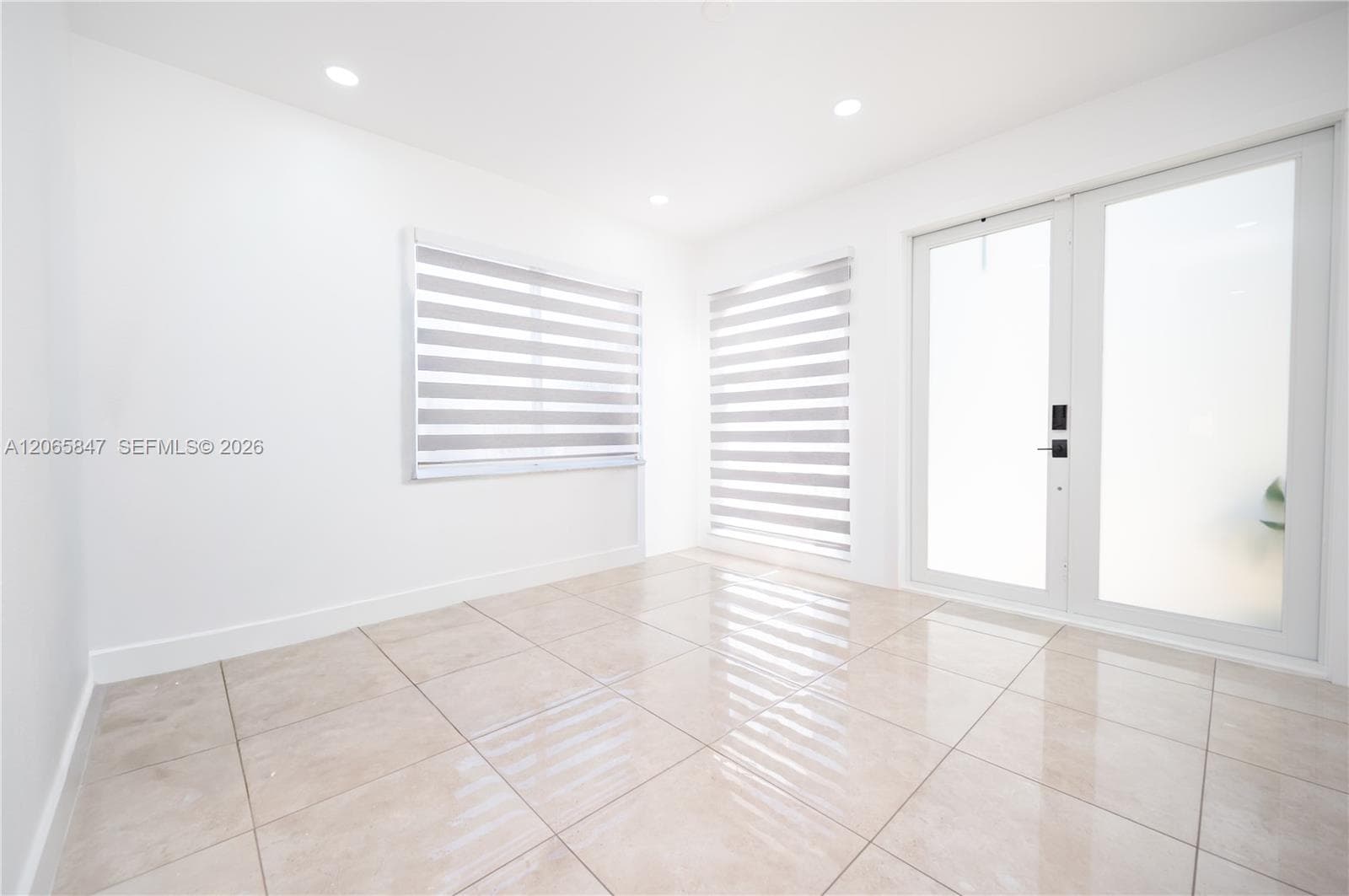 1046 NE 17th Ter, Homestead, FL 33033 photo 3