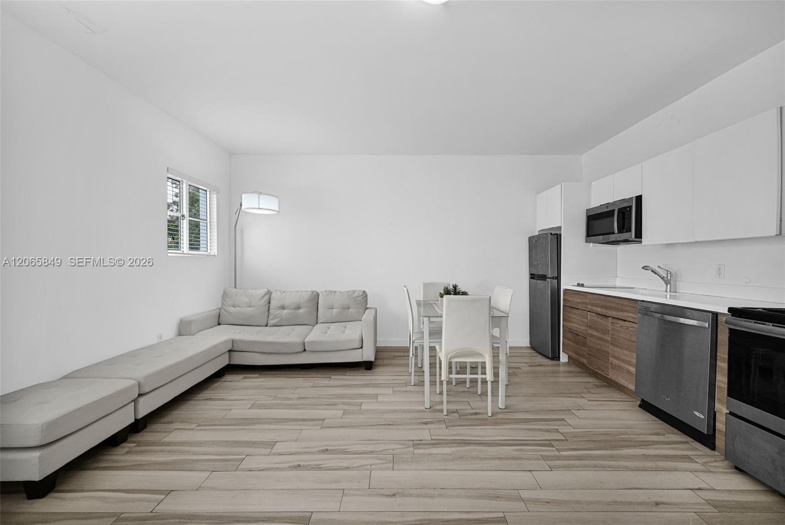 1560 Meridian Ave # 207, Miami Beach, FL 33139 photo 3
