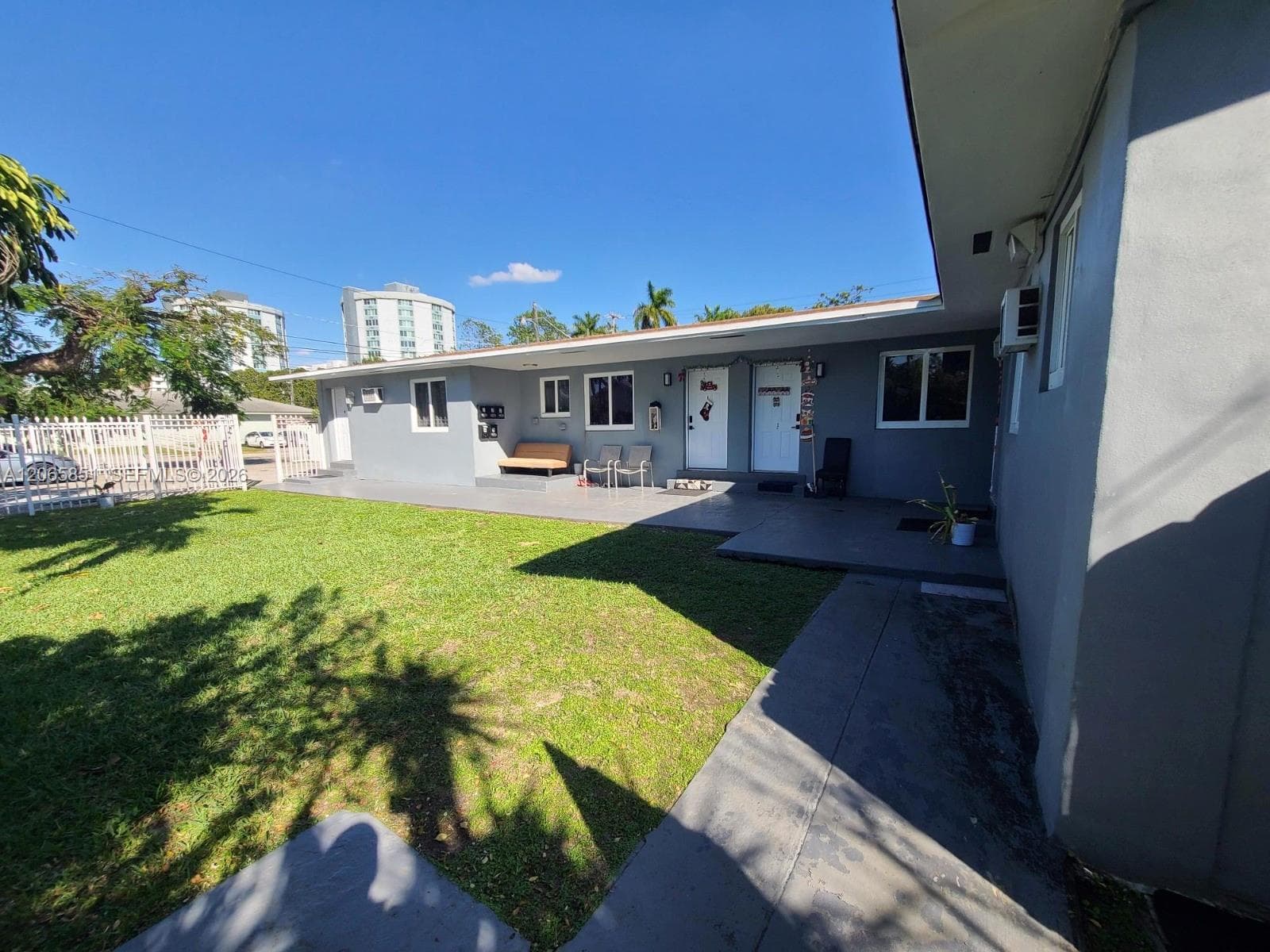 1864 NW 28th St # 3, Miami, FL 33142 photo 2