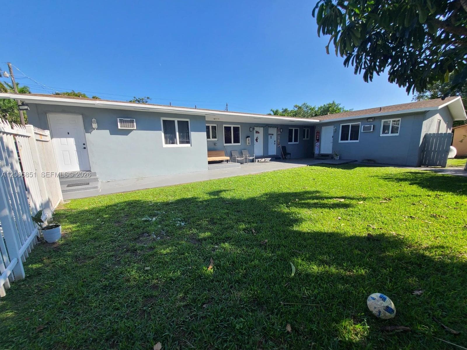 1864 NW 28th St # 3, Miami, FL 33142 photo 3