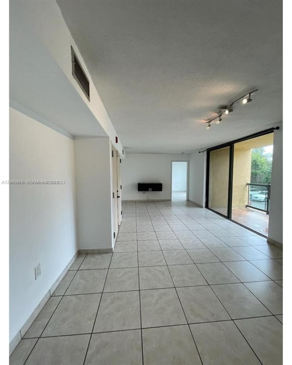 11750 SW 18th St # 208-1, Miami, FL 33175 photo 4