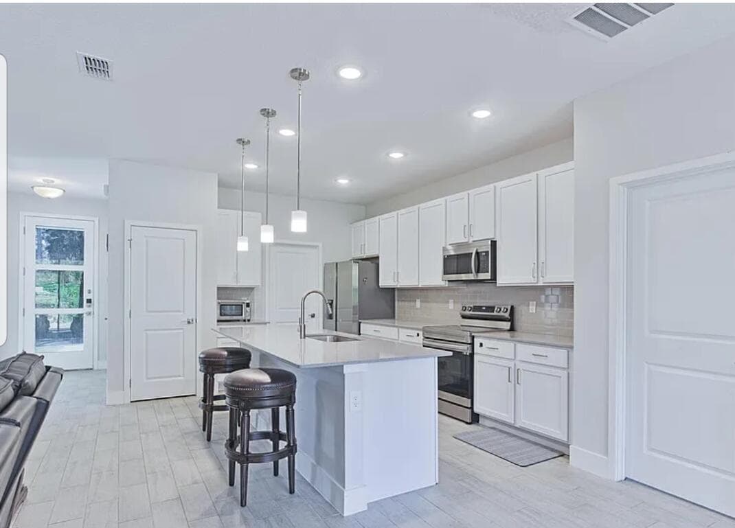 951 SARETA Street SE, Palm Bay, FL 32909 photo 4