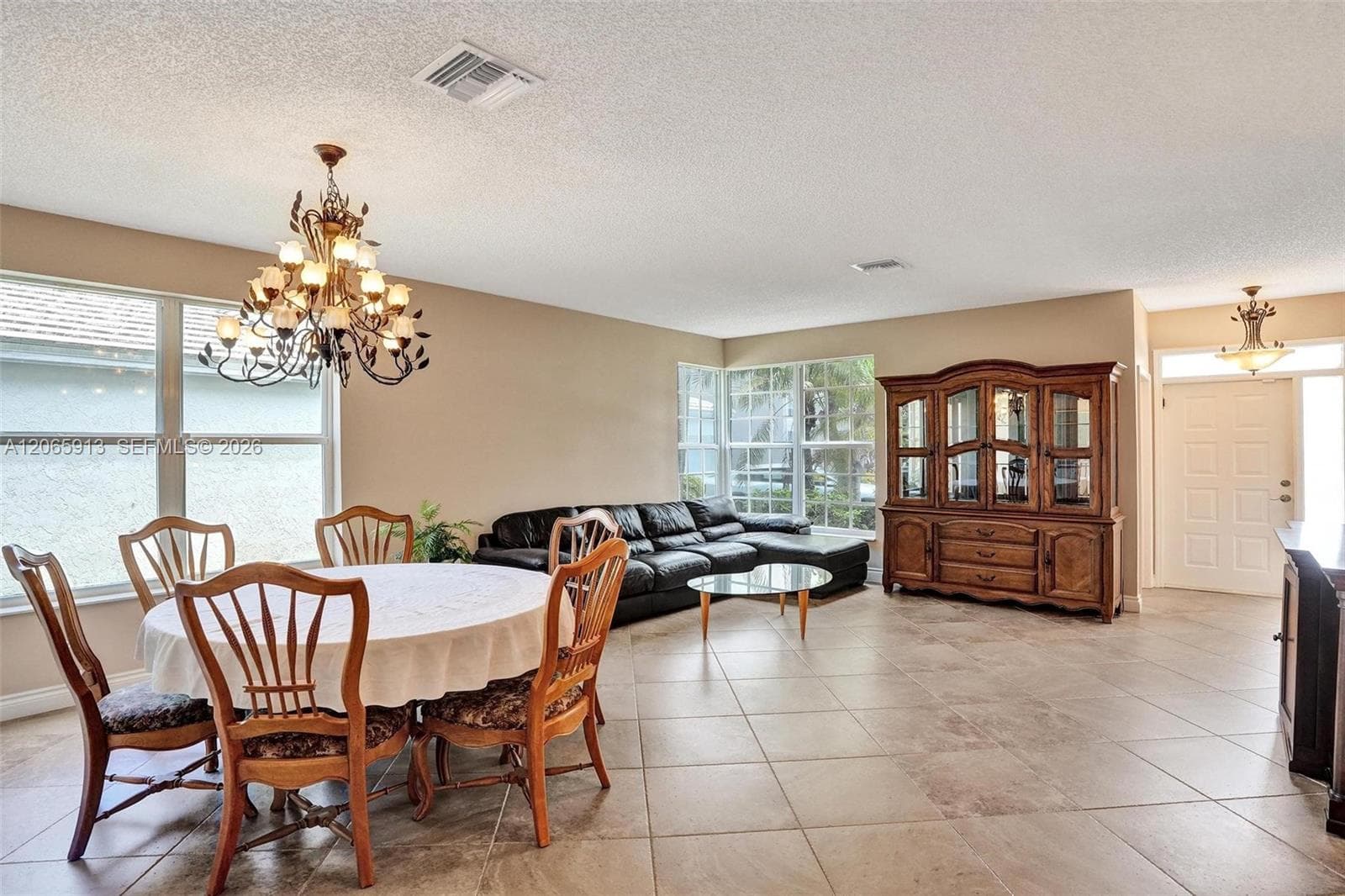 9308 NW 8th Cir, Plantation, FL 33324 photo 4
