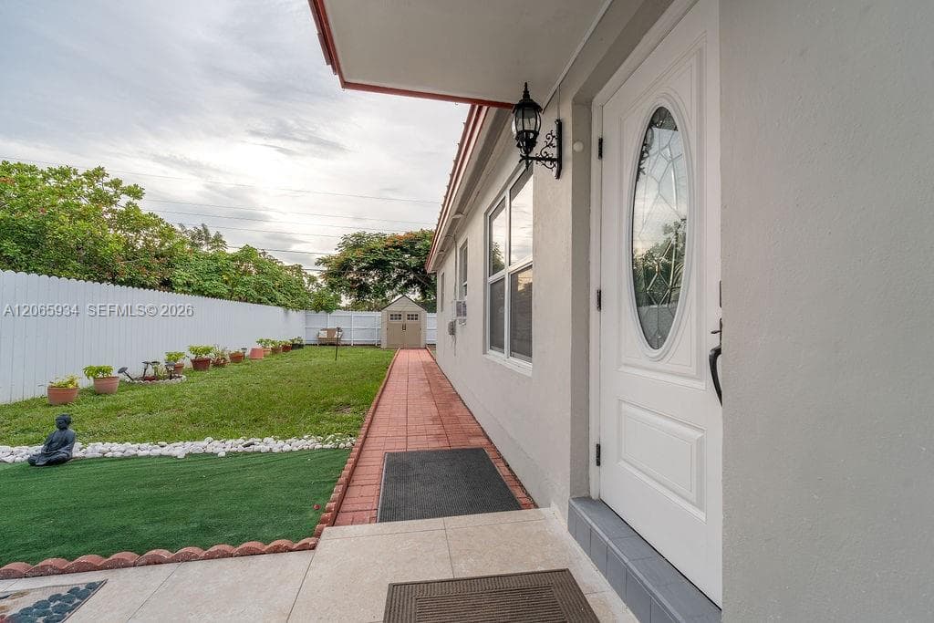 1600 N 68th Ave, Hollywood, FL 33024 photo 5