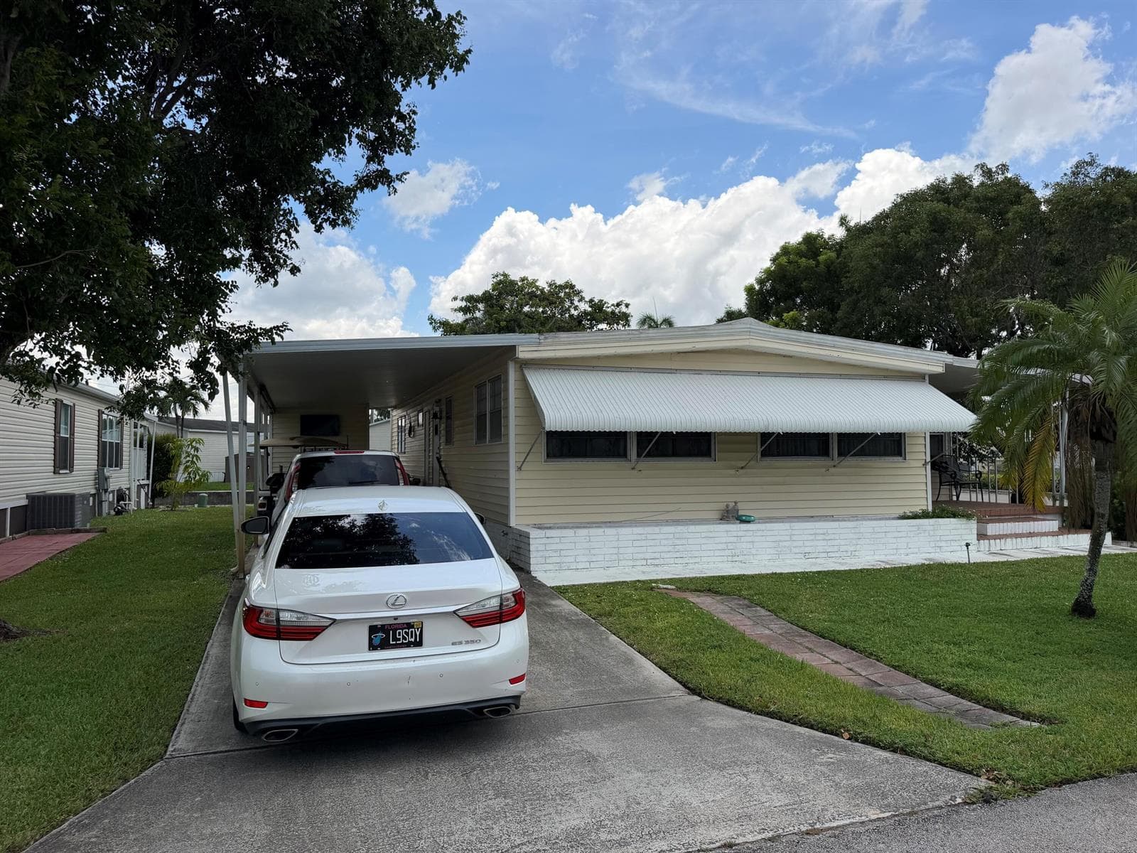 1801 SW 84TH Avenue, Davie, FL 33324 photo 2