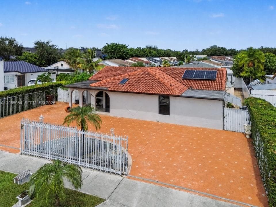 7961 W 6th Ave, Hialeah, FL 33014 photo 2