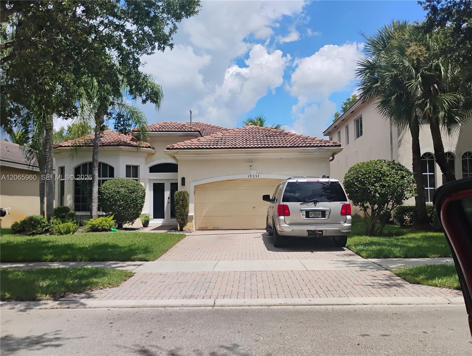 19353 SW 60th Ct, Pembroke Pines, FL 33332