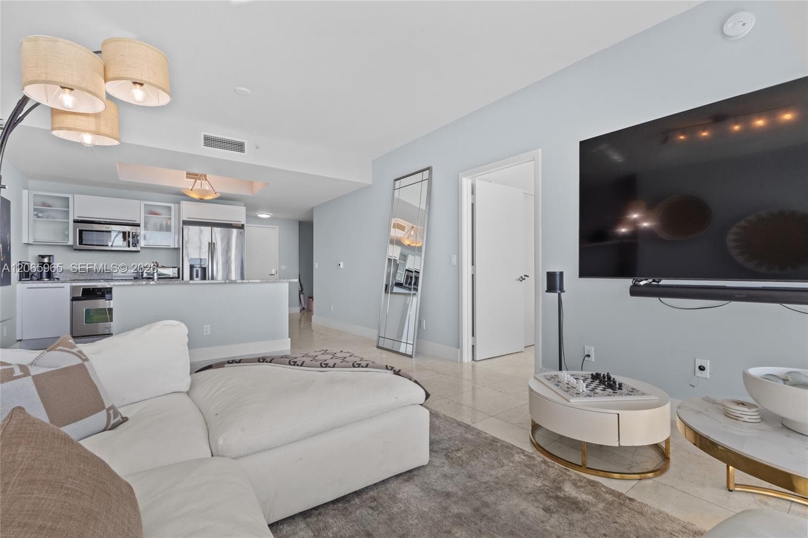 888 Biscayne Blvd # 4203, Miami, FL 33132 photo 4