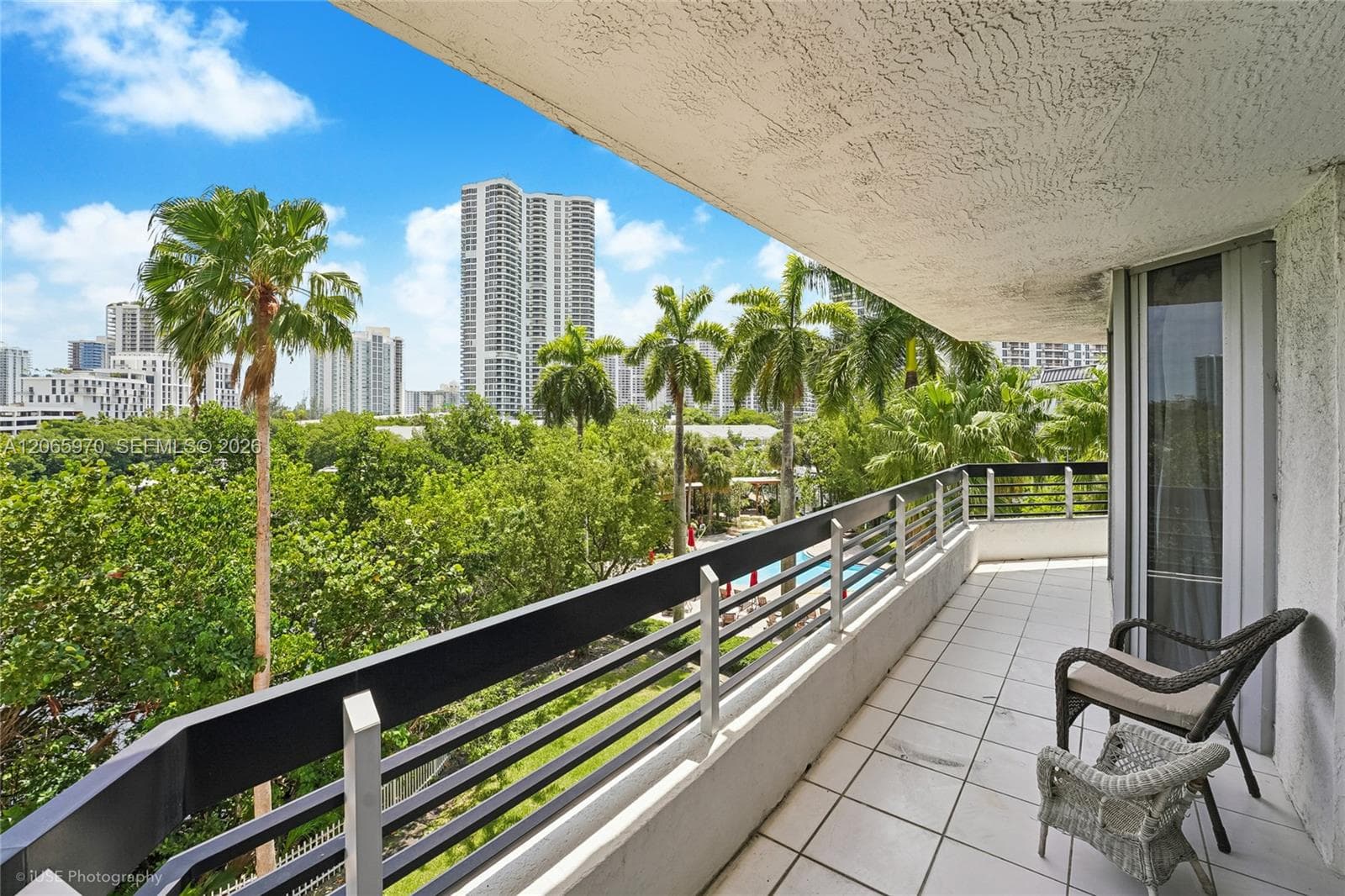 3400 NE 192nd St # 412, Aventura, FL 33180 photo 2