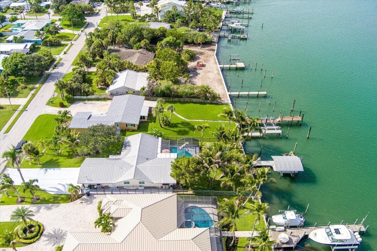 309 FERNANDINA Street, Hutchinson Island, FL 34949 photo 4