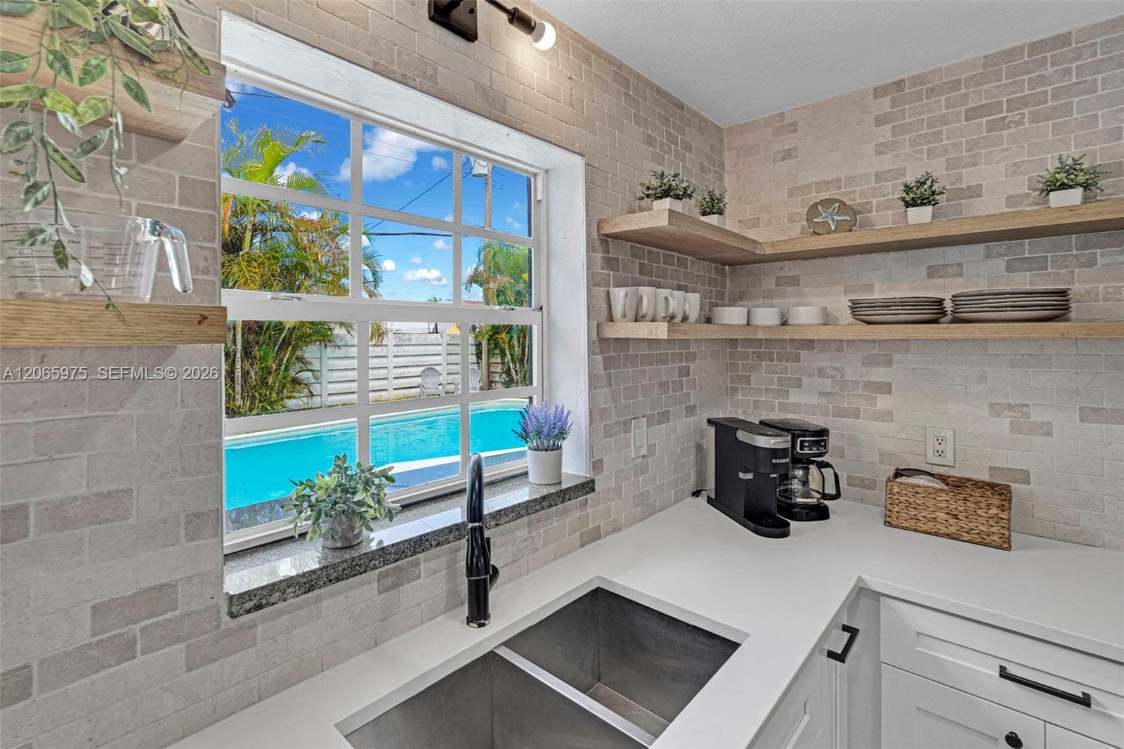 407 S 56th Ter, Hollywood, FL 33023 photo 5