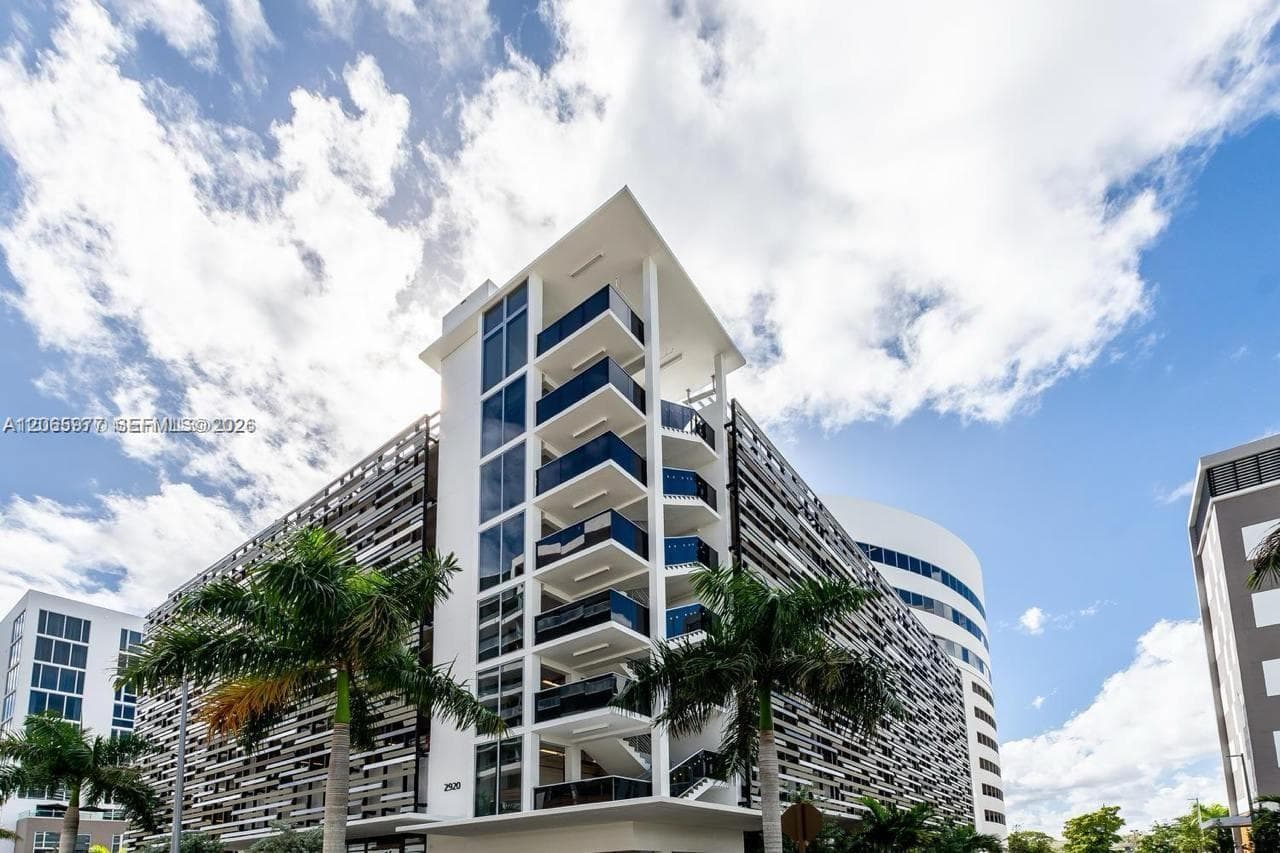 2920 NE 207th St # 801, Aventura, FL 33180 photo 3