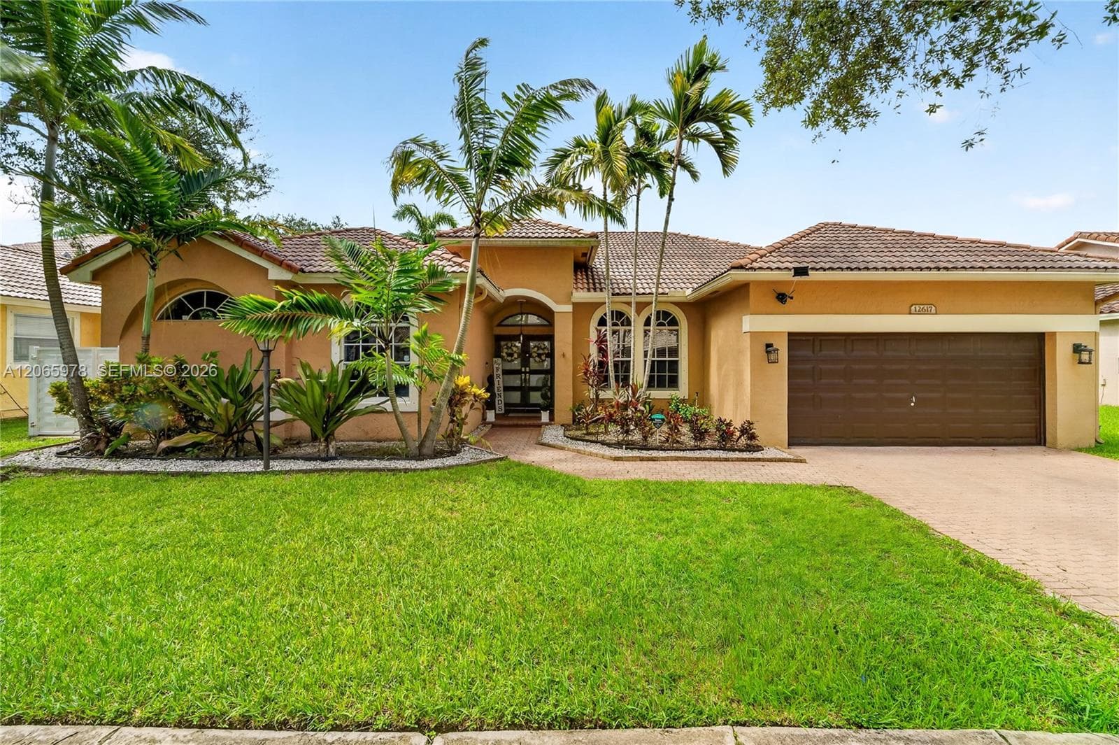 12617 NW 23rd St, Pembroke Pines, FL 33028 photo 2