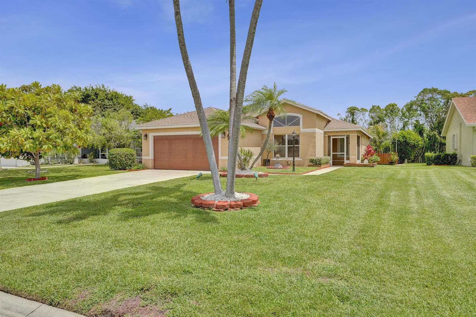6817 Barnwell Drive, Boynton Beach, FL 33437 photo 2