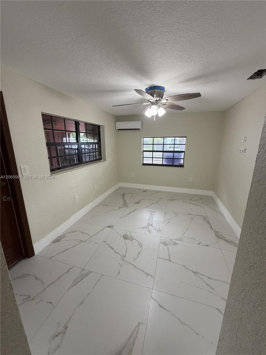 2424 SW 21st Ter # IN-LAW DETACHD, Miami, FL 33145 photo 2