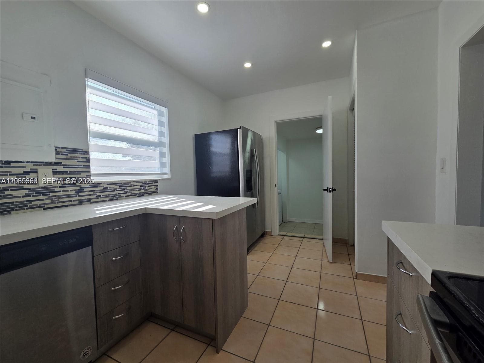 6240 SW 21st St (upstairs) # 6242, Miami, FL 33155 photo 4