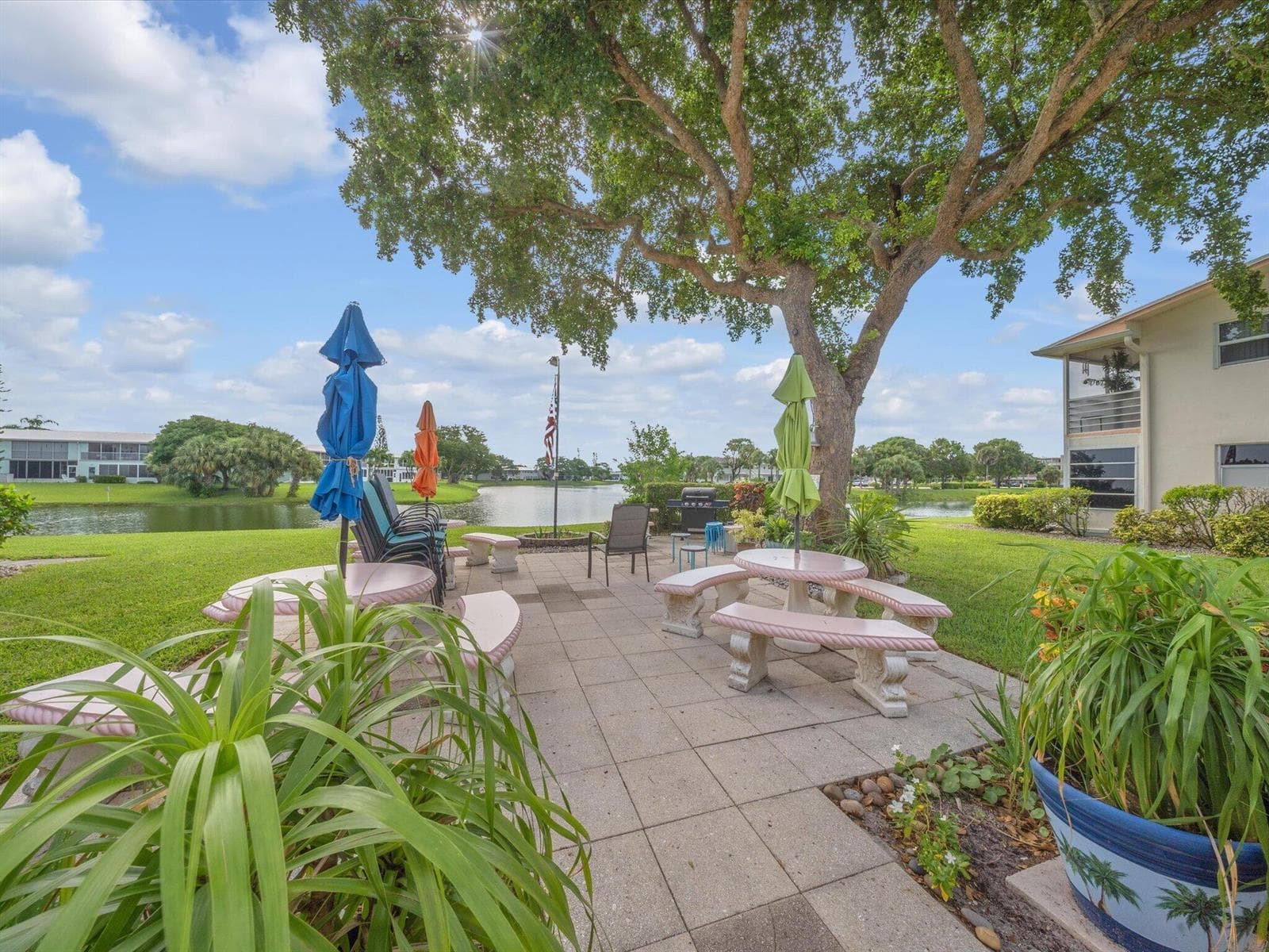 43 BERKSHIRE B, West Palm Beach, FL 33417 photo 5