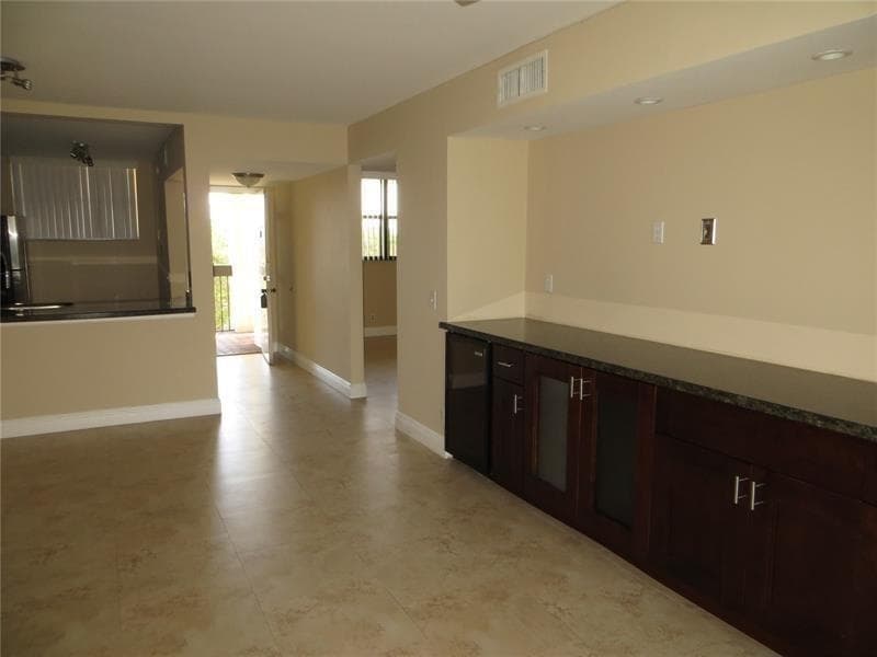 110 Lake Emerald Drive # 409, Oakland Park, FL 33309 photo 5