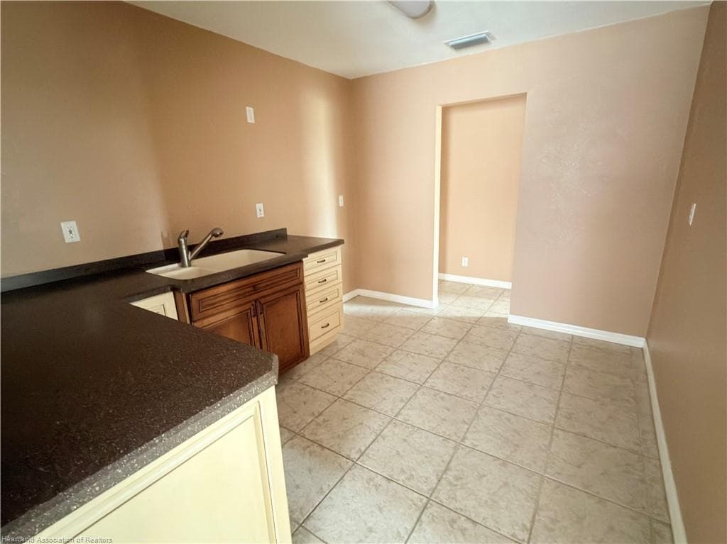 2914-a Kenilworth Boulevard # A, Sebring, FL 33870 photo 5