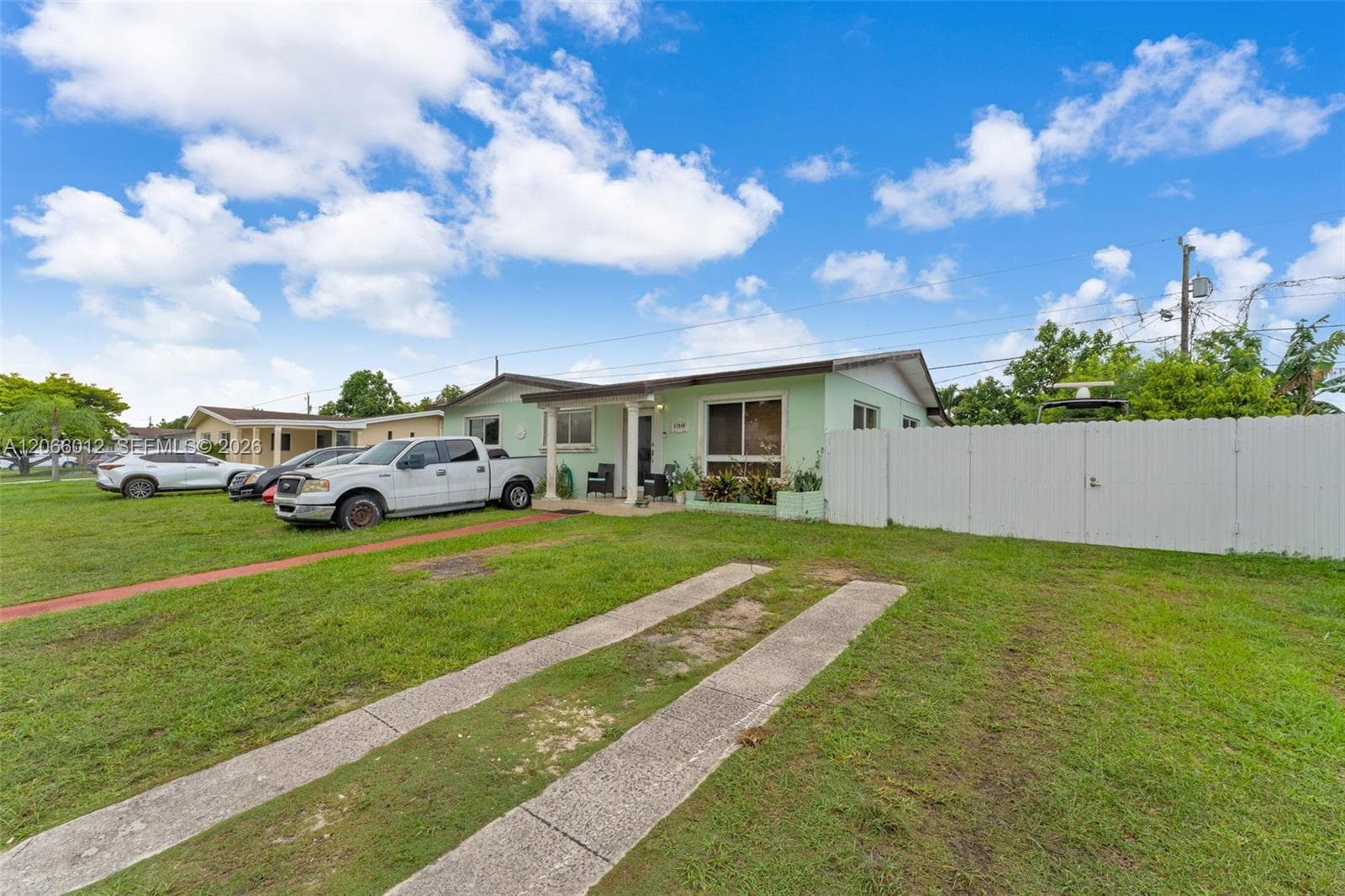 11940 SW 186th St, Miami, FL 33177 photo 2