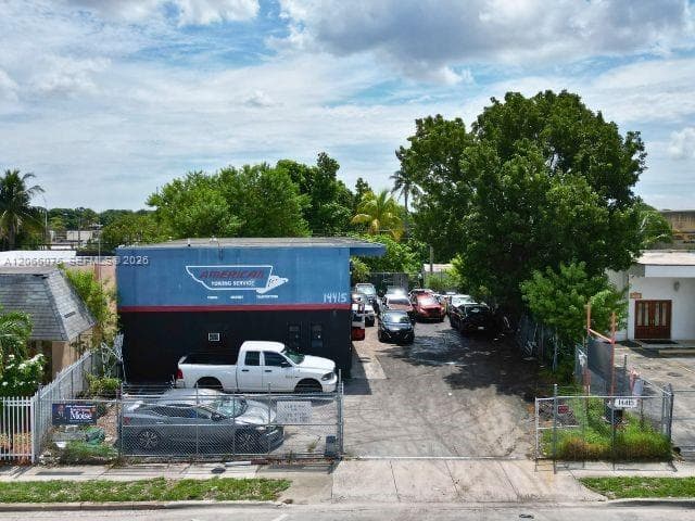 14415 NW 7th Ave, Miami, FL 33168