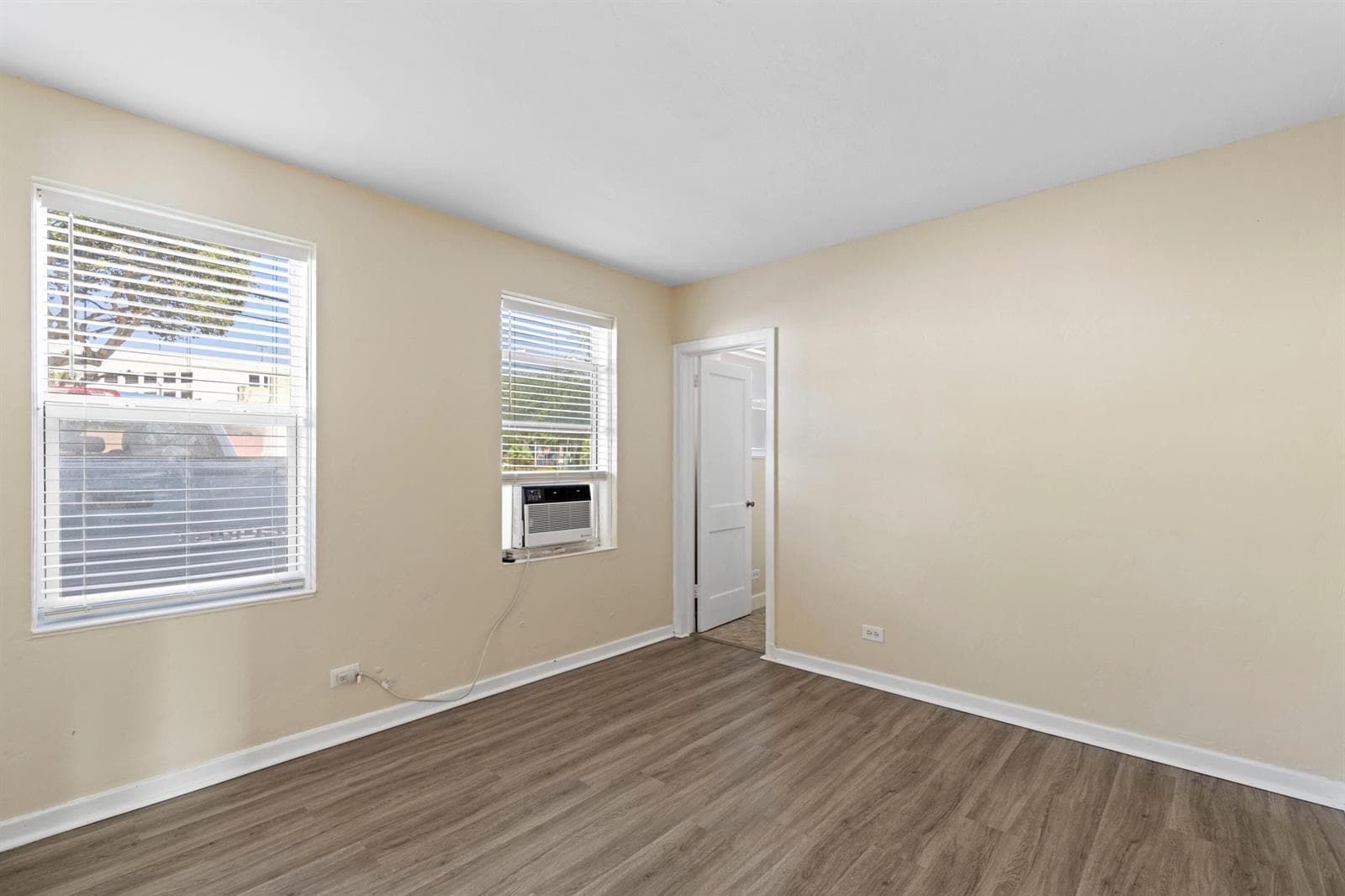 90 SE 5th Avenue, Delray Beach, FL 33483 photo 3