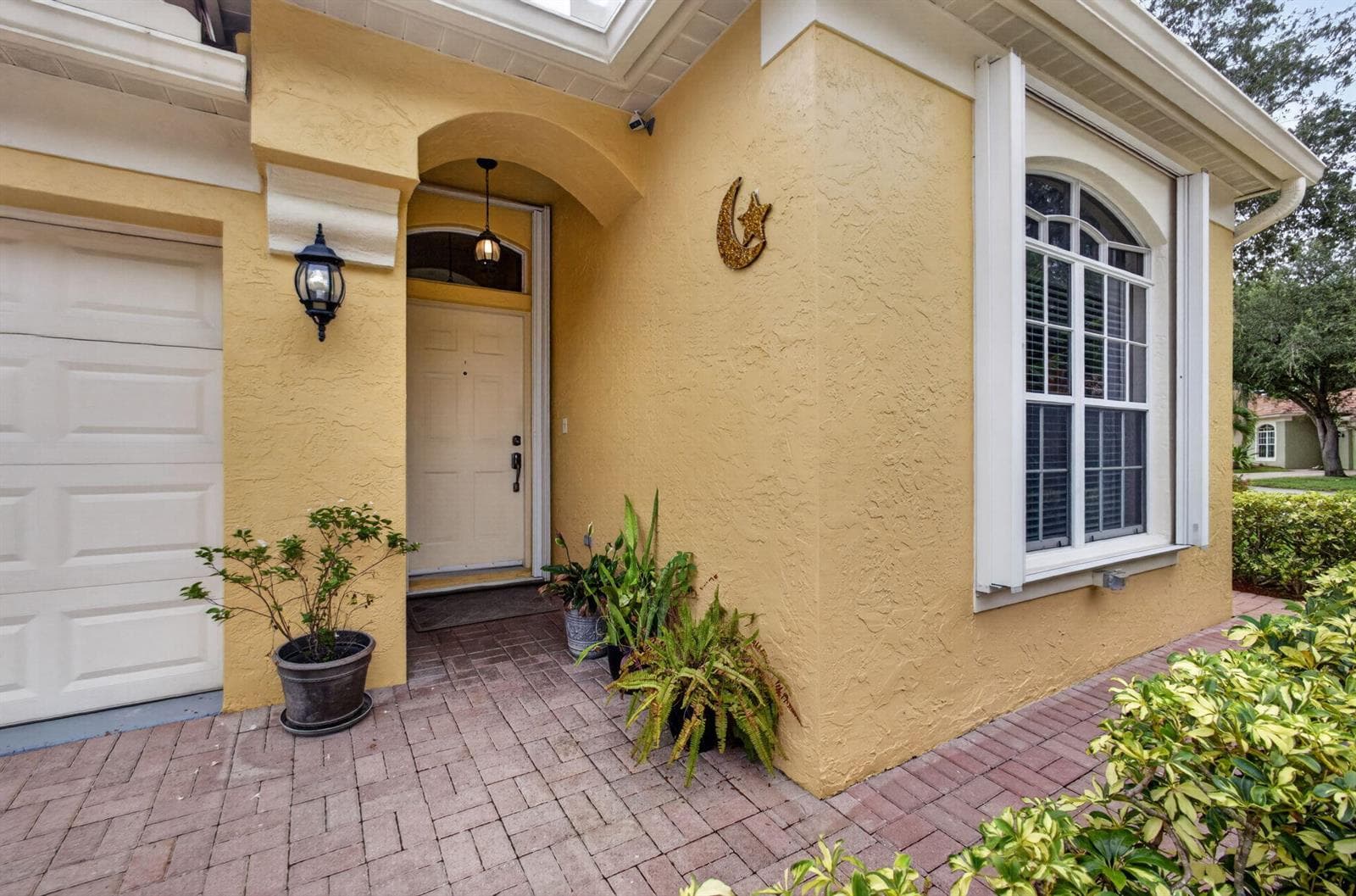 8058 Via Hacienda, Riviera Beach, FL 33418 photo 5