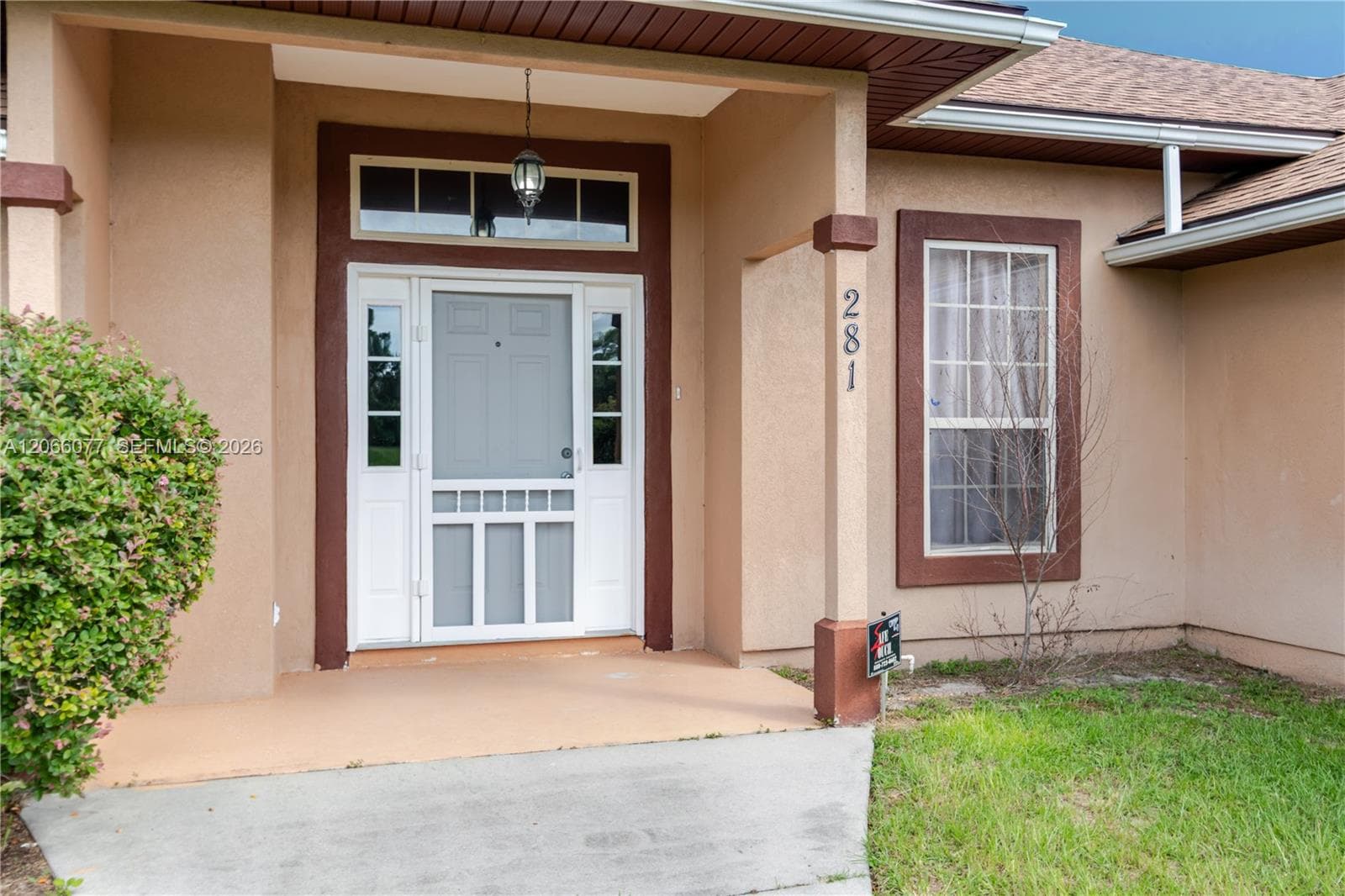 281 SW Callaway Dr, Other City - In The State Of Florida, FL 32024 photo 3