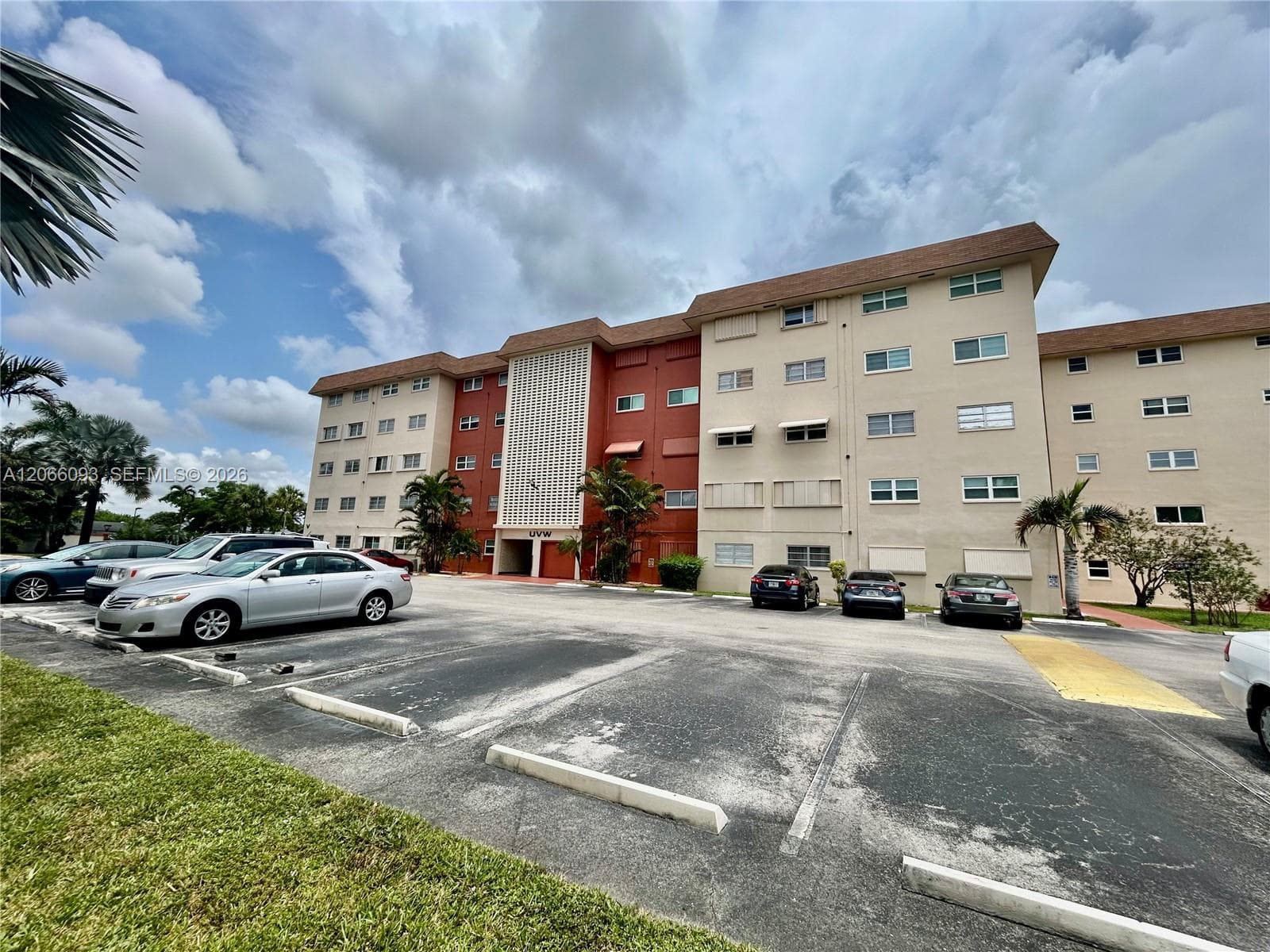 5300 Washington St # U503, Hollywood, FL 33021 photo 2