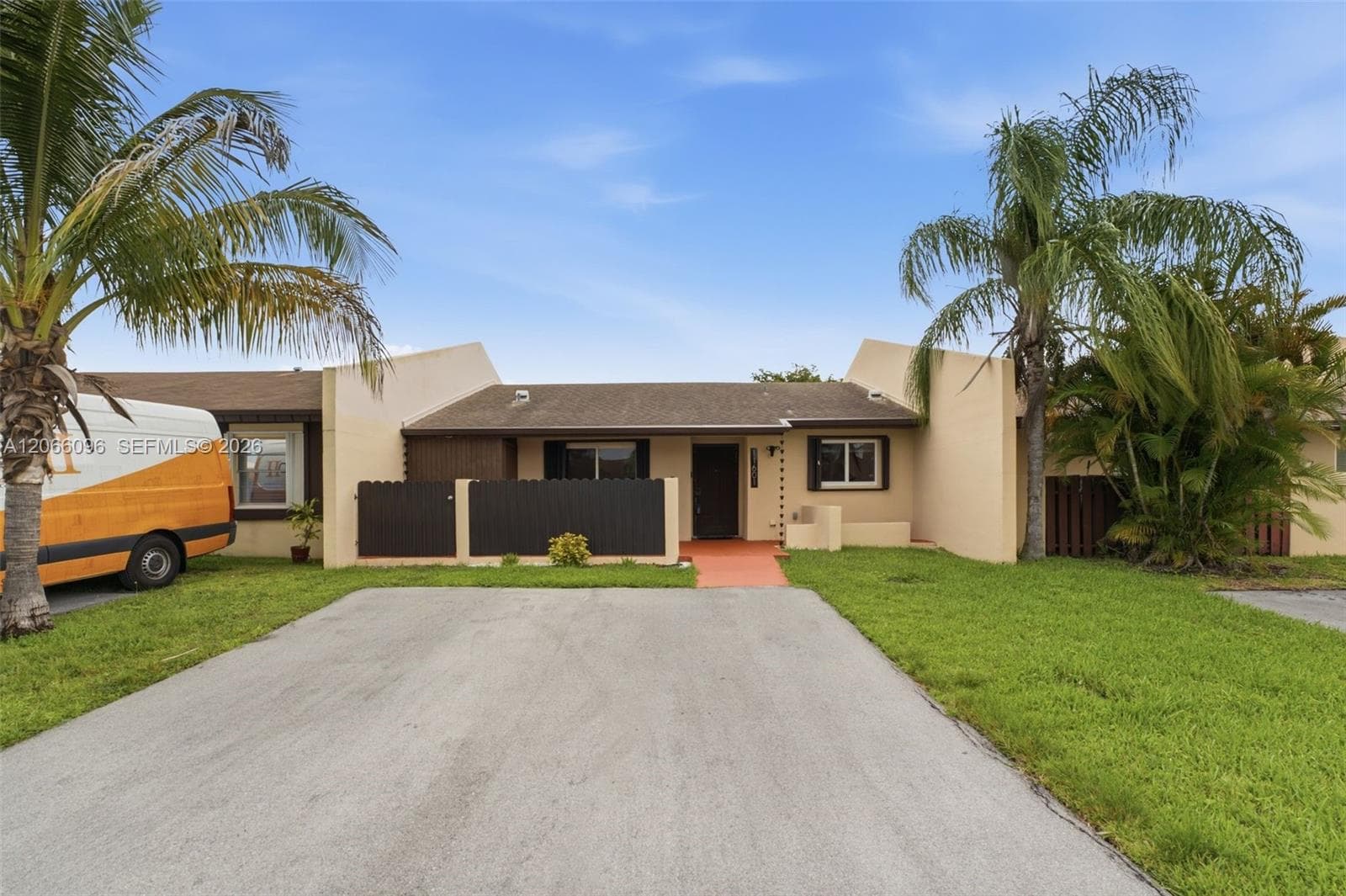 11601 SW 123rd Ave, Miami, FL 33186 photo 2