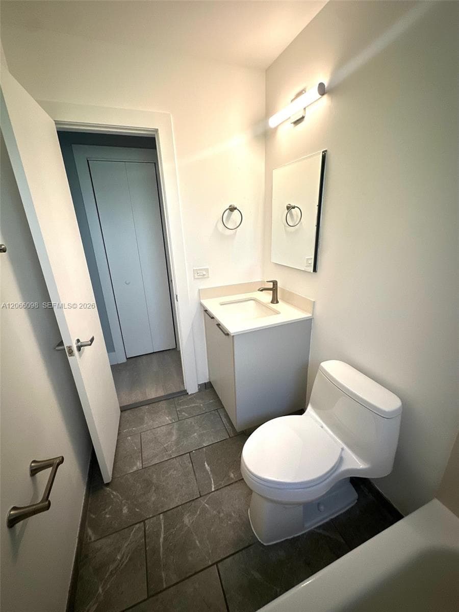 710 Meridian Ave # 10, Miami Beach, FL 33139 photo 3
