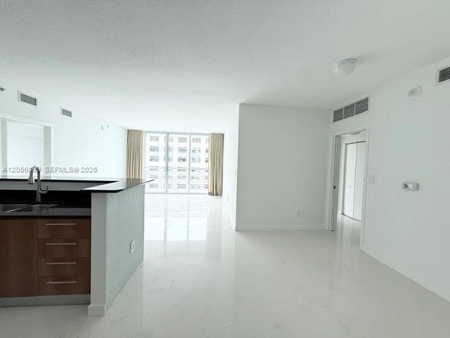 335 S Biscayne Blvd # 3408, Miami, FL 33131 photo 3