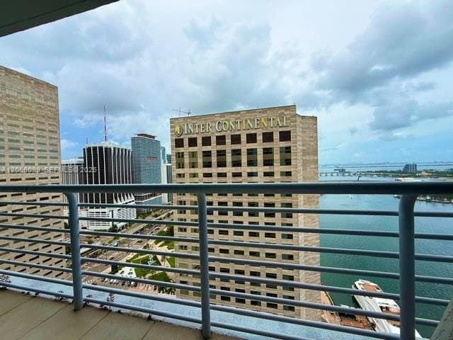 335 S Biscayne Blvd # 3408, Miami, FL 33131 photo 4